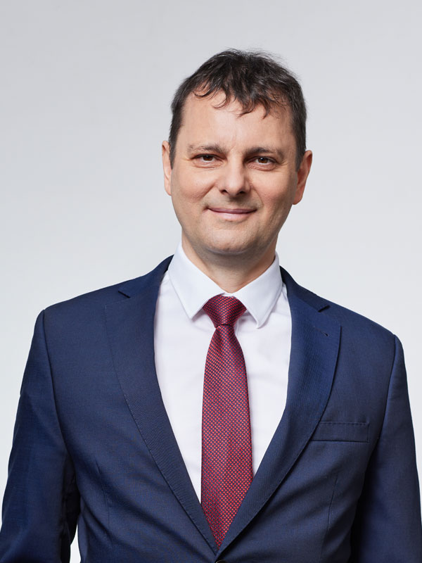 Adwokat Piotr Stączek